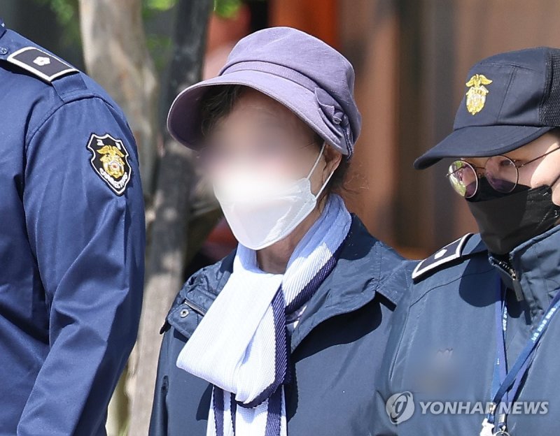 '尹 장모' 최은순, 농지법 위반 혐의로 검찰 송치