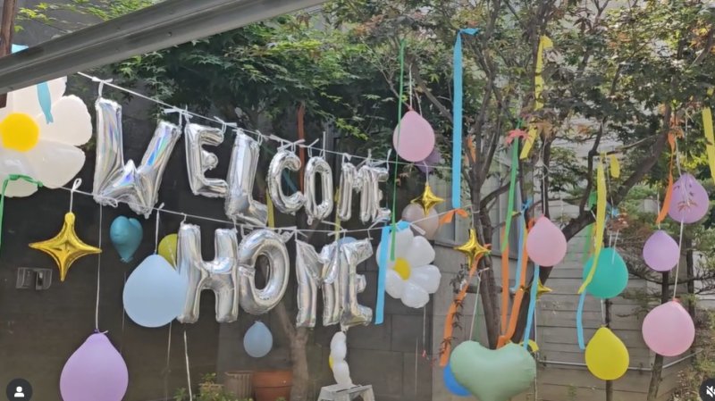 케빈오 "무사히 전역했습니다"…'10세 연상 아내' 공효진 "웰컴 홈"