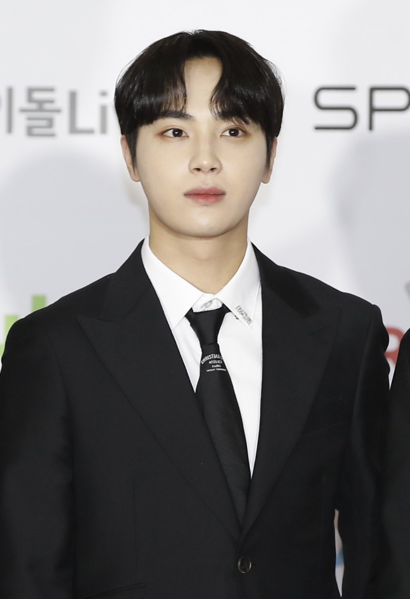 [단독] '日 AV배우 만남' 더보이즈 주학년, 결국 팀 탈퇴 사안 심각(종합)