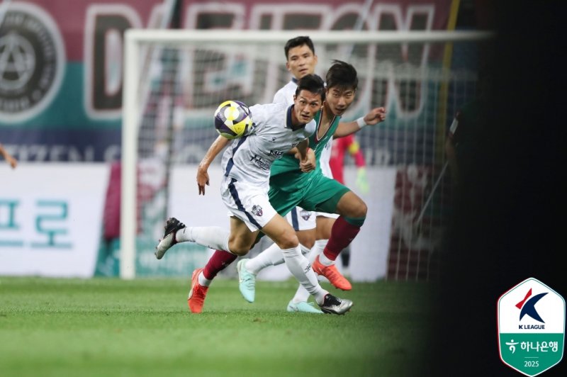 [서울=뉴시스] 프로축구 K리그1 김천상무의 박상혁. (사진=한국프로축구연맹 제공) *재판매 및 DB 금지