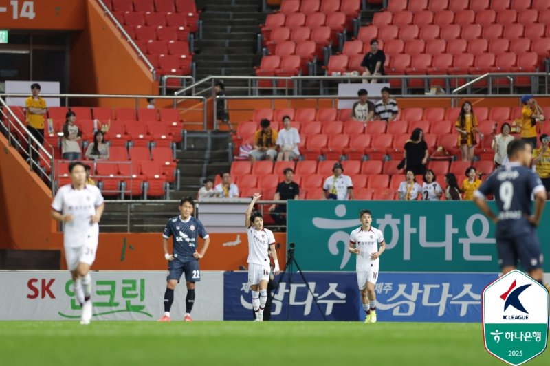 [서울=뉴시스] 프로축구 K리그1 광주FC의 정지훈. (사진=한국프로축구연맹 제공) *재판매 및 DB 금지