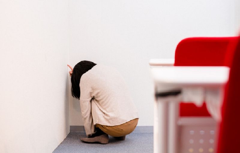 "그 학생을 떠올리기만 해도 숨막힌다"..고등학생에 성추행 당한 女교사, 고통 호소