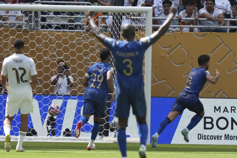 [마이애미=AP/뉴시스] 사우디아라비아 알힐랄의 후벵 네베스. 2025.06.18.