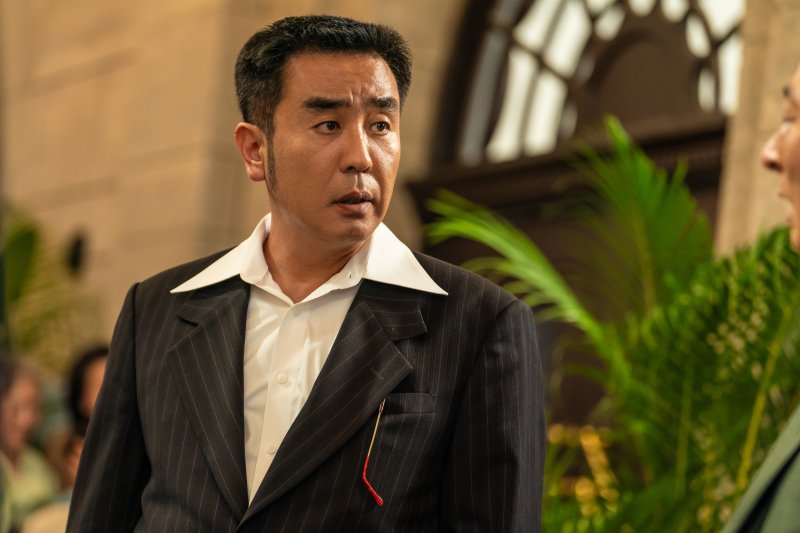 돈되면 물불 안가린다…'파인' 류승룡, 신안 앞바다 보물찾기 리더