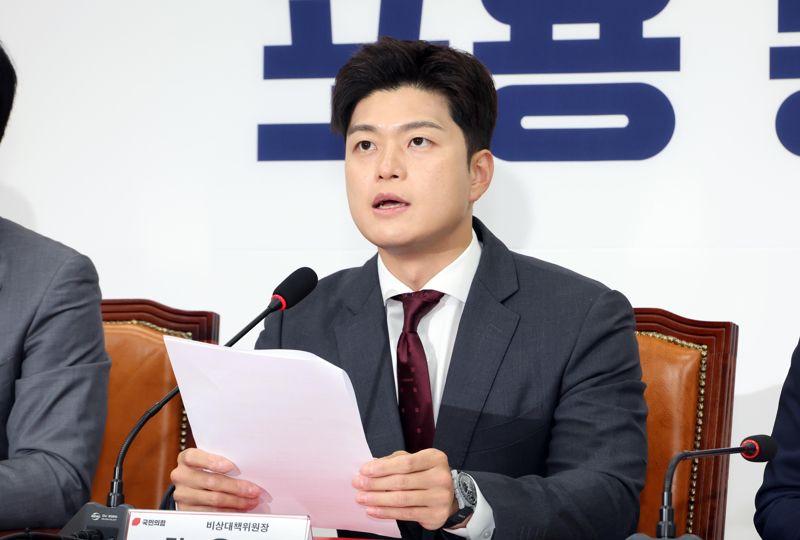 김용태 바카라사이트 카지노버프의힘 비상대책위원장이 19일 오전 서울 여의도 국회에서 열린 비리백화점 이재명 정부 인사청문회 대책회의에서 발언하고 있다. 사진=박범준 기자