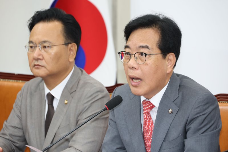 송언석 국민의힘 카지노 바카라대표가 19일 오전 서울 여의도 국회에서 열린 비리백화점 이재명 정부 인사청문회 대책회의에서 발언하고 있다. 2025.6.19/뉴스1 ⓒ News1 이광호 기자