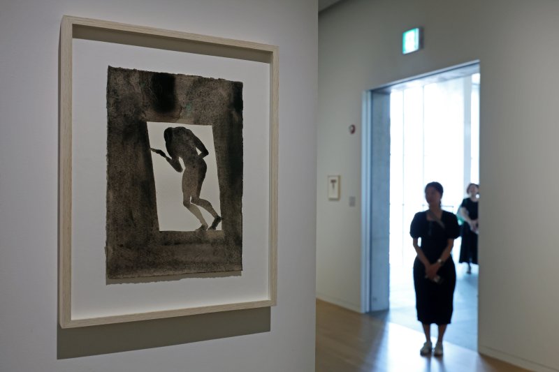 [원주=뉴시스] 박진희 기자 = 뮤지엄 산은 영국 대표 조각가 안토니 곰리(Antony Gormley) 개인전 'DRAWING ON SPACE' 언론 공개회가 열린 20일 강원도 원주시 뮤지엄 산 청조갤러리에서 주요 작품을 선보이고 있다. 2025.06.19. pak7130@newsis.com