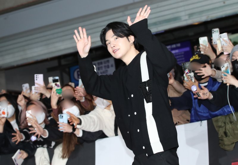 [단독] 슈가, 18일 사회복무 완료…BTS 7인 전원 '군백기' 끝, 사회로(종합)