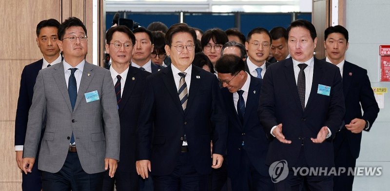 울산 알프스시장 찾은 李대통령에 시민들 "주가 올라 고맙다"