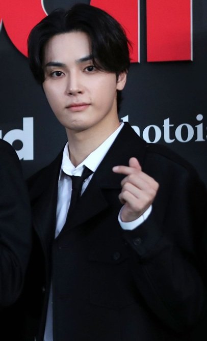 데뷔 이래 최대 위기…'더보이즈' 위기 딛고 다시 일어날까