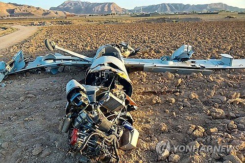 이란 이스파한 지역에서 격추된 이스라엘 드론 (출처=연합뉴스)