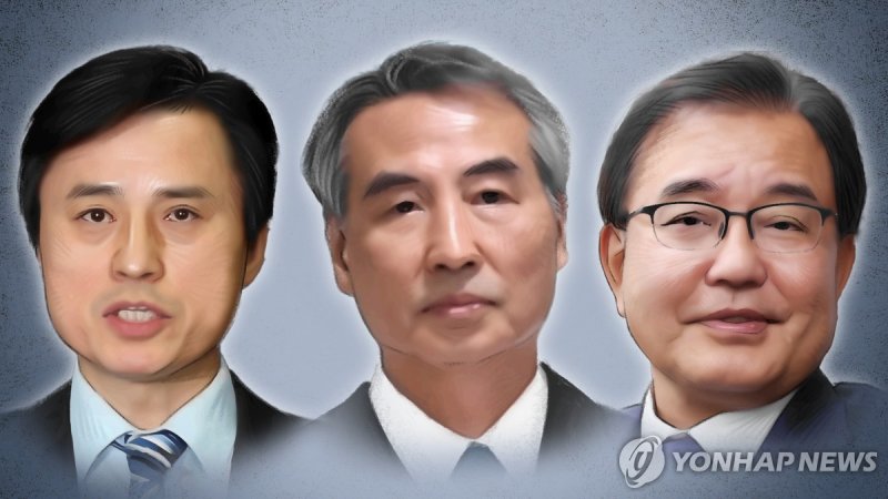 조은석 - 민중기 - 이명현 (PG) (출처=연합뉴스)