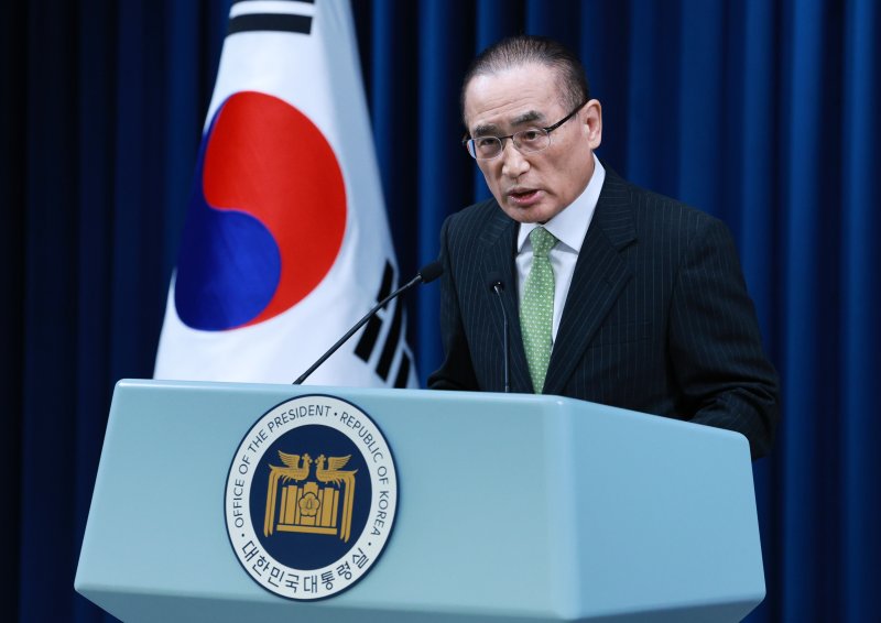 [서울=뉴시스] 고범준 기자 = 위성락 국가안보실장이 15일 서울 용산구 콤프카지노 브리핑룸에서 G7 정상 외교 관련 브리핑을 하고 있다. 2025.06.15. bjko@newsis.com