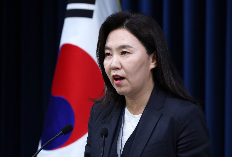 강유정 대변인이 지난 20일 서울 용산구 사설 바카라 청사에서 현안 관련 브리핑을 하고 있다. 사진=뉴스1