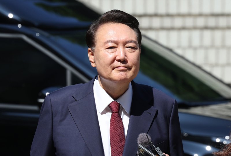 경찰, '체포 방해' 윤석열 사건 등 내란특검에 넘긴다