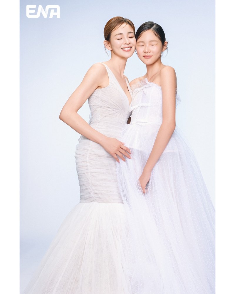 167㎝ 추사랑, 이렇게 컸어? 엄마 야노 시호와 동반 화보