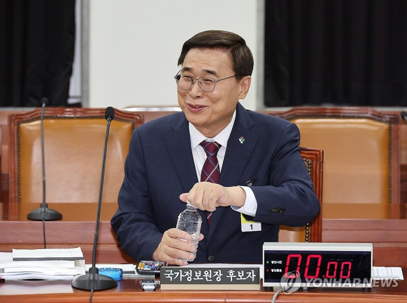 대북·안보 관련 인사청문회 참석한 이종석 국정원장 후보자 (출처=연합뉴스)