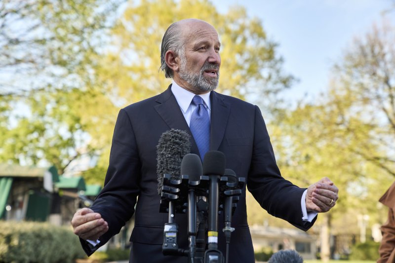 [워싱턴=AP/뉴시스] 하워드 러트닉 미국 상무장관이 지난 9일(현지 시간) 미국 워싱턴 백악관에서 기자회견 하고 있다. 2025.04.13.