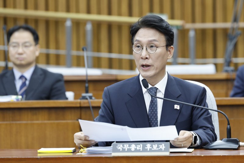 김민석 국무총리 후보자가 24일 오전 서울 여의도 국회에서 열린 인사청문회에 출석해 의원 질의에 답하고 있다. 2025.6.24/뉴스1 ⓒ News1 안은나 기자