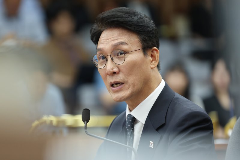 김민석 “세비 외 수입, 처가 지원 포함 7억”