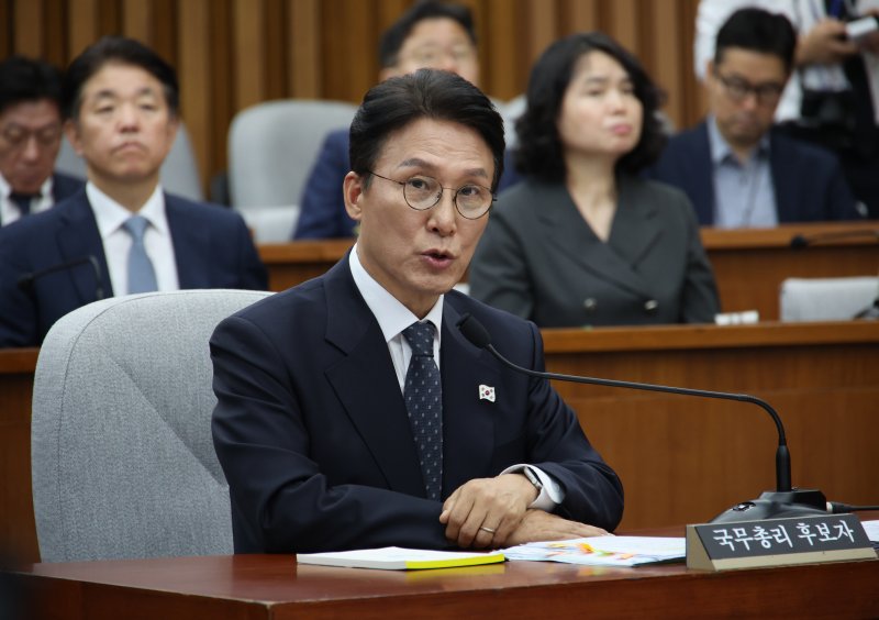 김민석, 국가채무비율 묻는 질문에 "20~30%로 알고 있다"…김희정 "48.3%다"