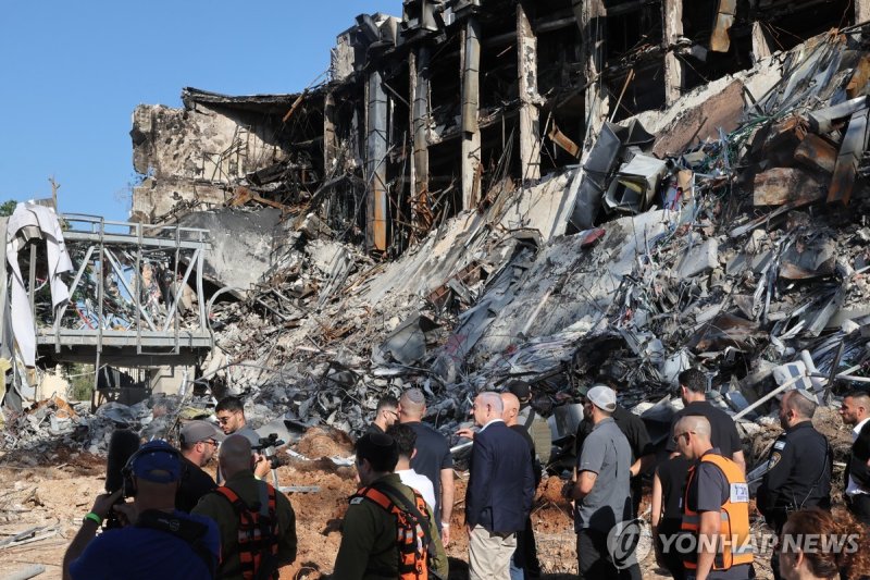 이란의 미사일에 공격당한 이스라엘의 도시 (출처=연합뉴스)