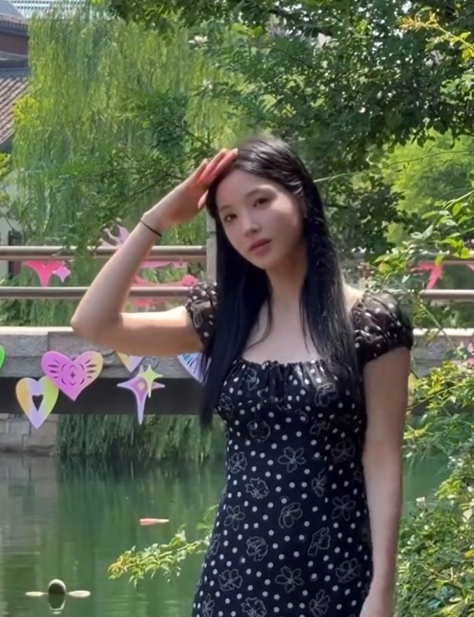 '강석우 딸' 강다은, 상하이서 근황…사랑스러운 미모