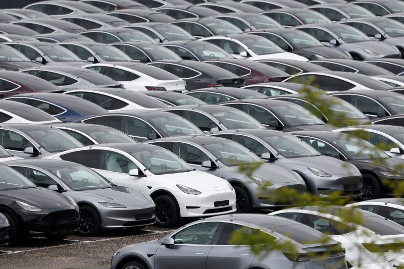 올들어 테슬라의 차량 판매가 급감하면서 주가도 연초 대비 19% 하락했다. 로이터연합뉴스