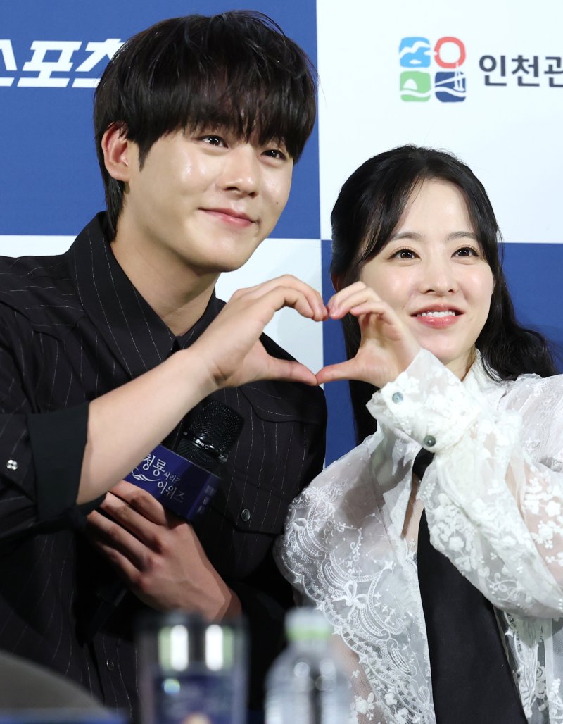 이정하 박보영 '찐팬', 배우로 나란히 서는 꿈 이뤄 영광