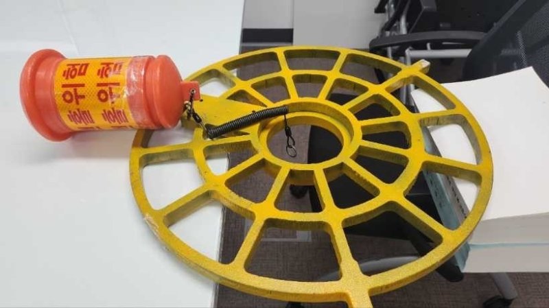 물에 잠긴 맨홀 부표로 알린다...부산시, 지반침하·풍수해 안전대책 강화