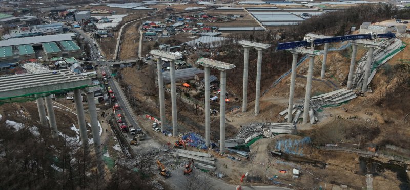 국토부, 세종~안성 고속도로 붕괴사고 조사결과 이르면 내달 발표
