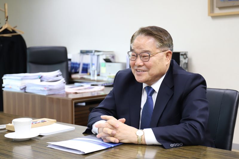 양창호 해운협회 부회장 "해운업 향후 3~4년 암흑기... 정부 지원 절실"