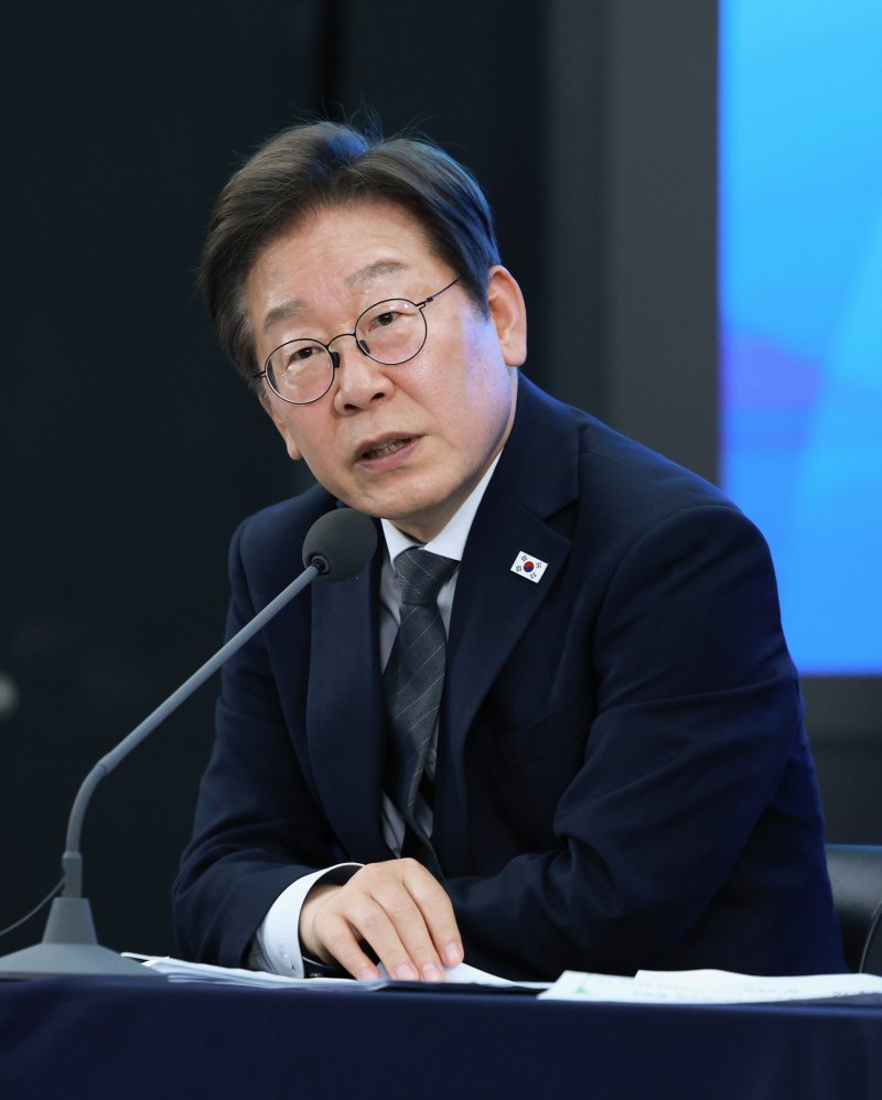 [속보]李대통령 "사법시험 부활, 개인적으로는 공감"