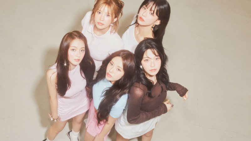 다시 흐르는 프로미스나인의 시간 "5인조 첫 앨범은 도전"