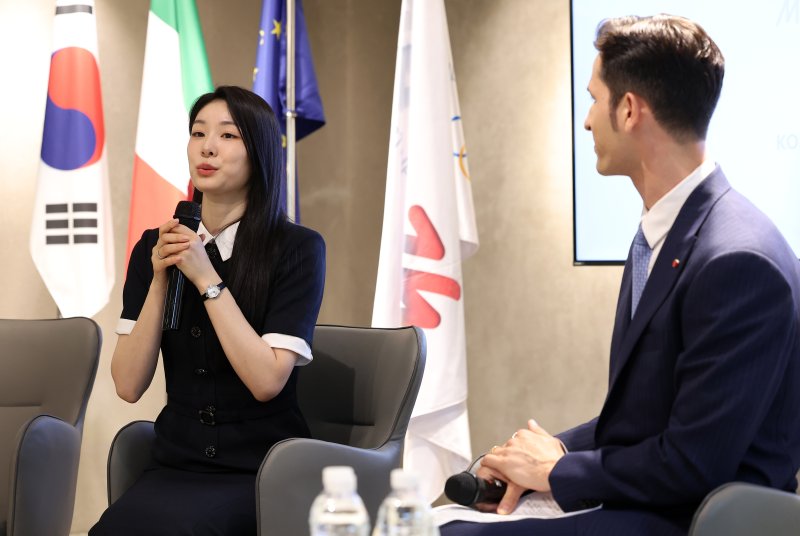 전 피겨스케이팅 선수 김연아가 25일 서울 강남구 신사동 하이스트리트 이탈리아에서 열린 2026 밀라노 코르티나 동계 올림픽 공식 설명회에서 발언하고 있다. 2025.6.25/뉴스1 ⓒ News1 김성진 기자