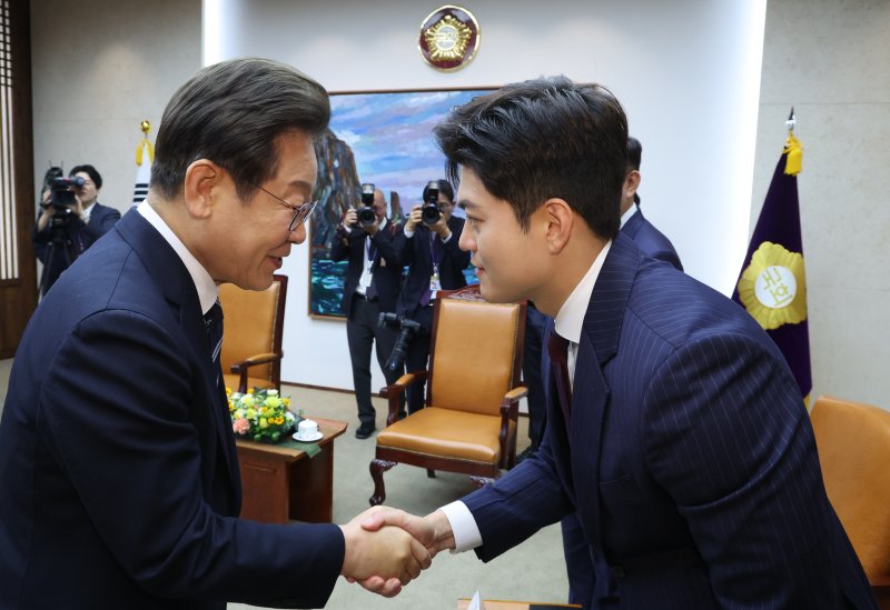 李대통령 측, 김민석 비판에 “김용태 털면 안 나올 것 같나”