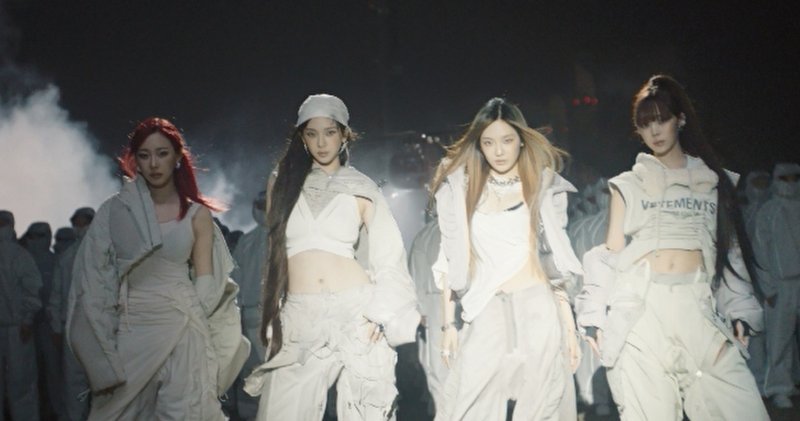 에스파, 쇠맛 진심이네…현대제철 당진제철소와 협업