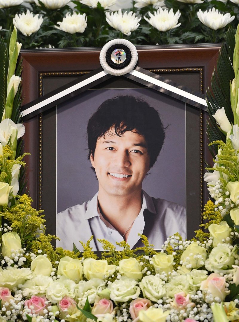 '인어아가씨' 故김성민 9주기…5명에 새 삶 선물하고 떠난 배우