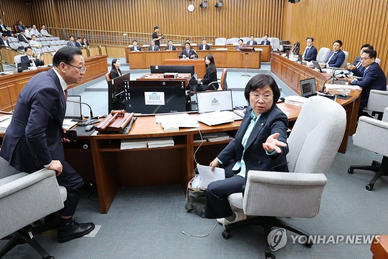 총리 인사청문회 파행 (출처=연합뉴스)