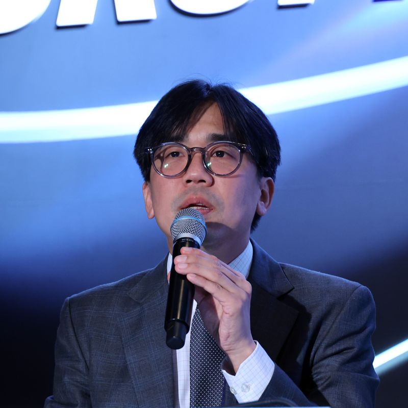 "AI로 고객 시간 절약"..."AI챗봇으로 소설속 주인공에 인격 부여"[제16회 퓨처ICT포럼]