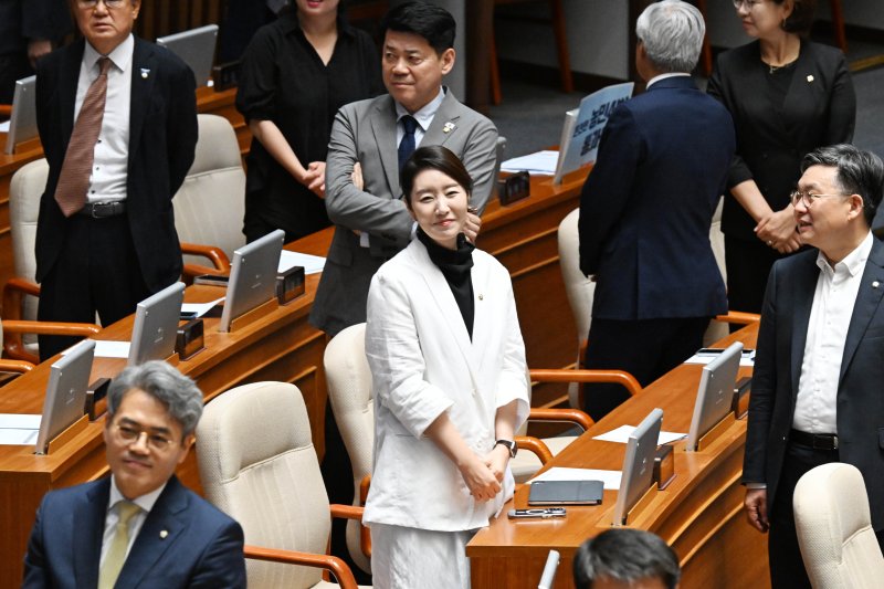 강선우 여성가족부 장관 후보자가 26일 국회에서 열린 제426회국회(임시회) 제2차 본회의에 참석하고 있다. 2025.6.26/뉴스1 ⓒ News1 국회사진기자단