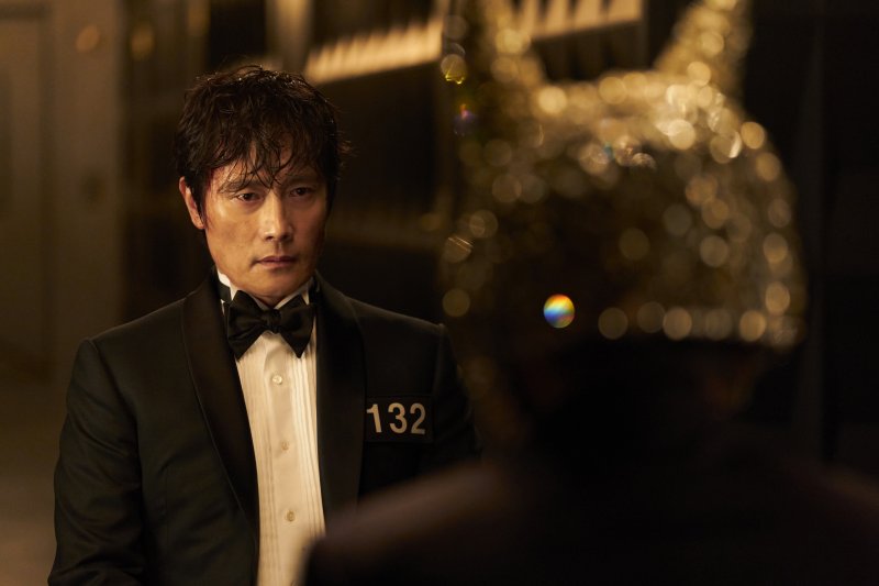 바로 오늘 오징어게임3…"성기훈·프런트맨 가치관 대결"