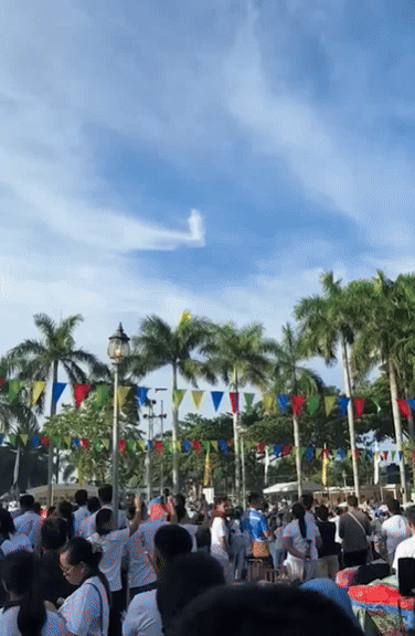 기적의 구름.. 성당 위 하늘에 나타난 예수 형상