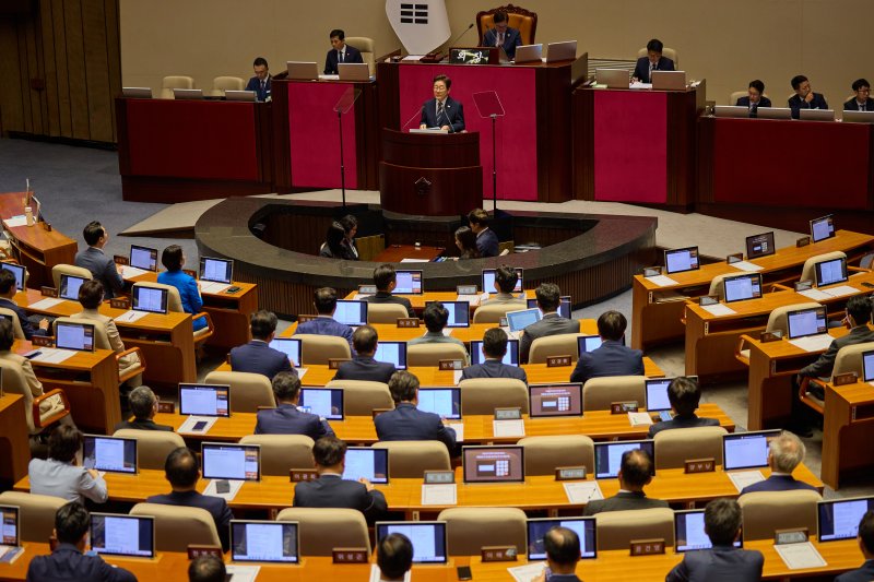 "野, 추경 삭감 주력할 것"…국민의힘 일부 "소수 야당 조롱" 불쾌감