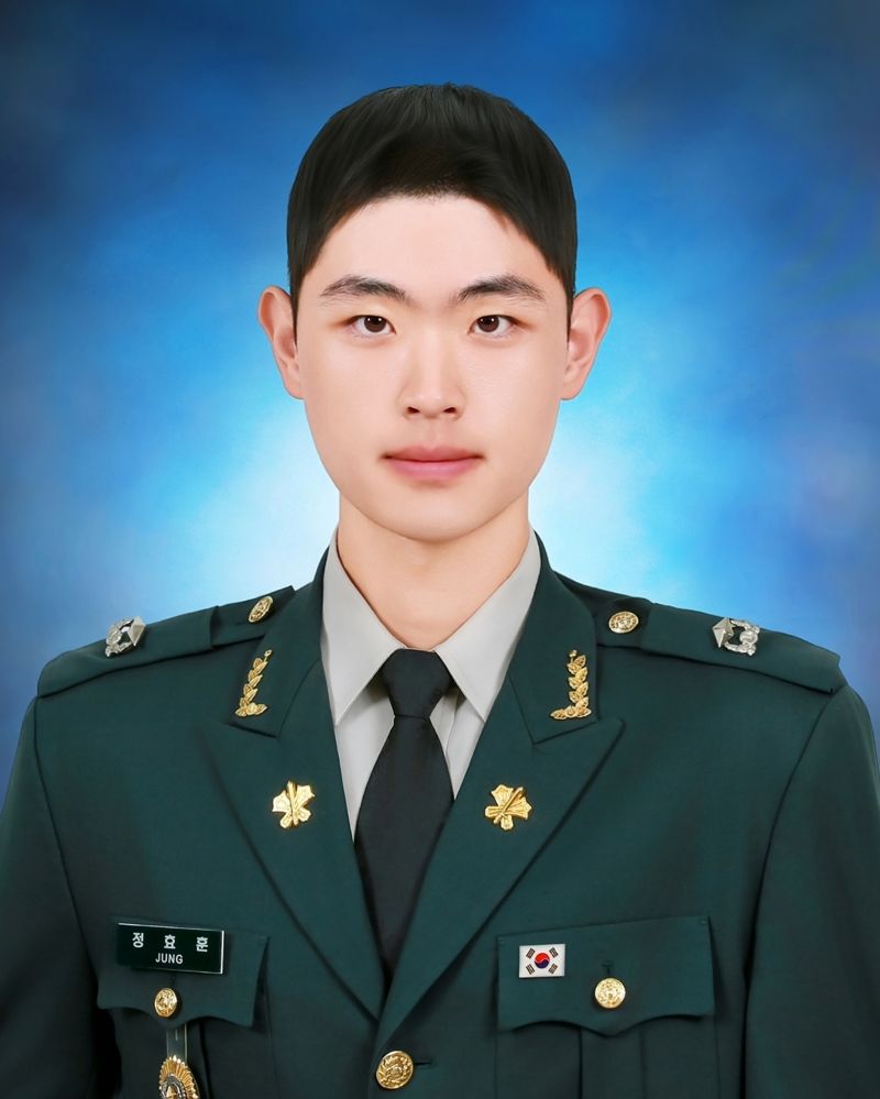 대한민국 육군장교 통합임관식 "학사 70기·간부 46기 등 407명 소위 임관"