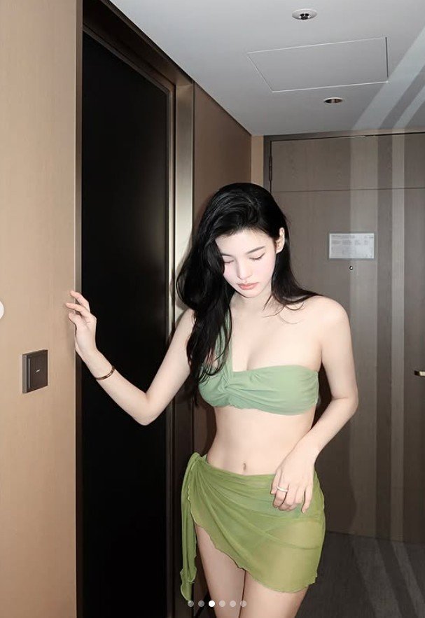 '유병재♥' 안유정, 호텔서 과감 비키니…청순 글래머