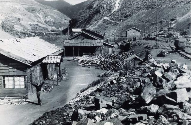 [세종=뉴시스]1960년대 초의 도계갱의 상덕갱구 주변 모습.(사진=토토 바카라 사이트공사 홈페이지 캡쳐)