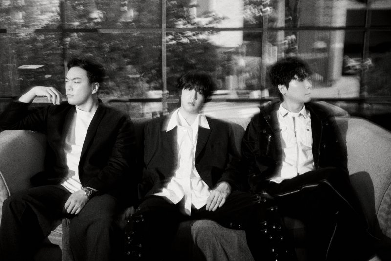 펜타곤 정우석·Surl 오명석· 라쿠나 정민혁, 밴드 KIK 결성…30일 데뷔