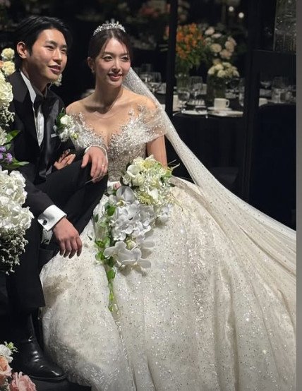 AOA 임도화(찬미), 송의환과 결혼…설현·지민·혜정 결혼식서 "축하"