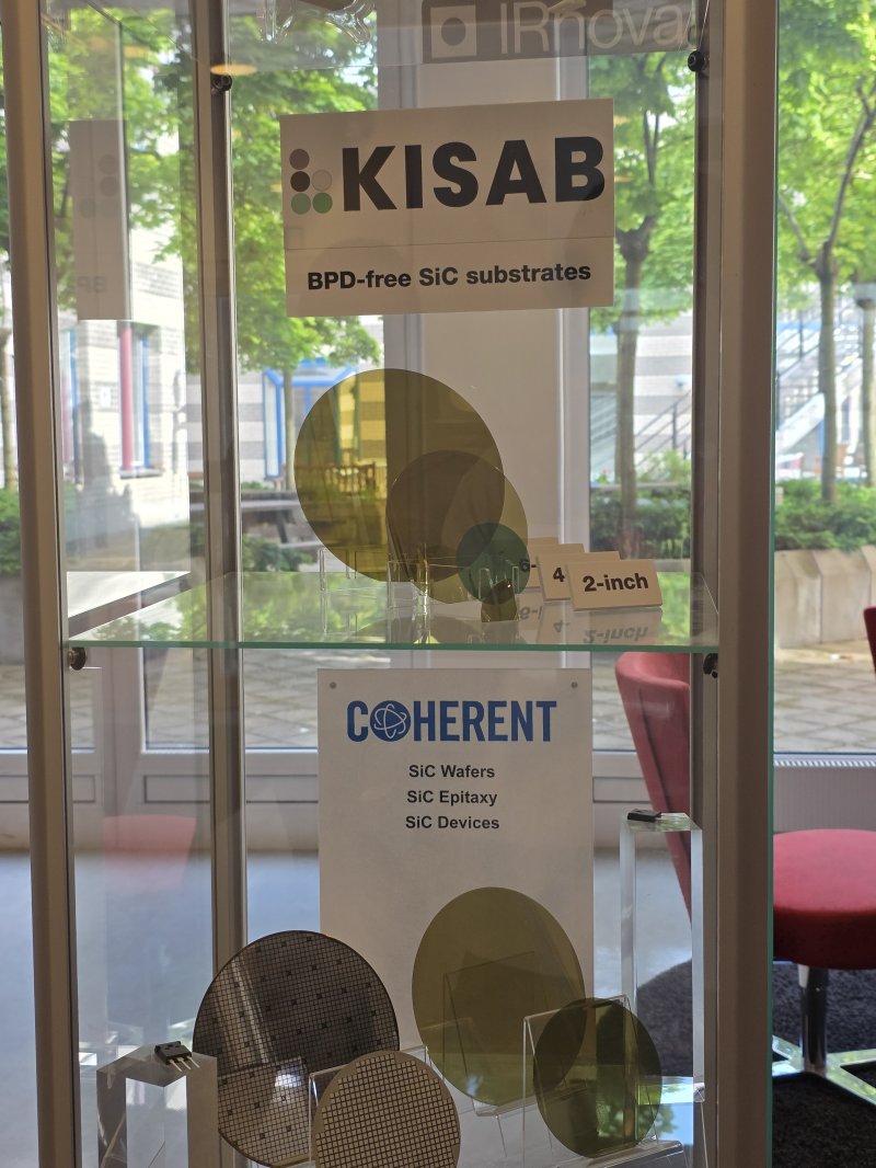 RISE 실험실 초입에 놓여져 있는 반도체 웨이퍼. ⓒ News1 이형진 기자